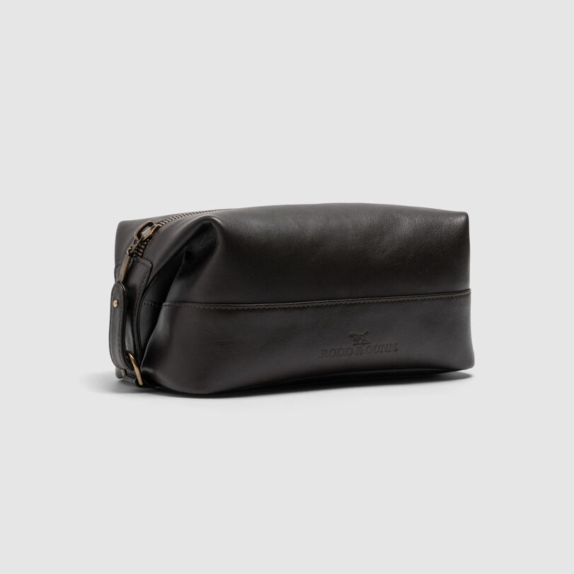 Rodd & Gunn men's leather shave bag.