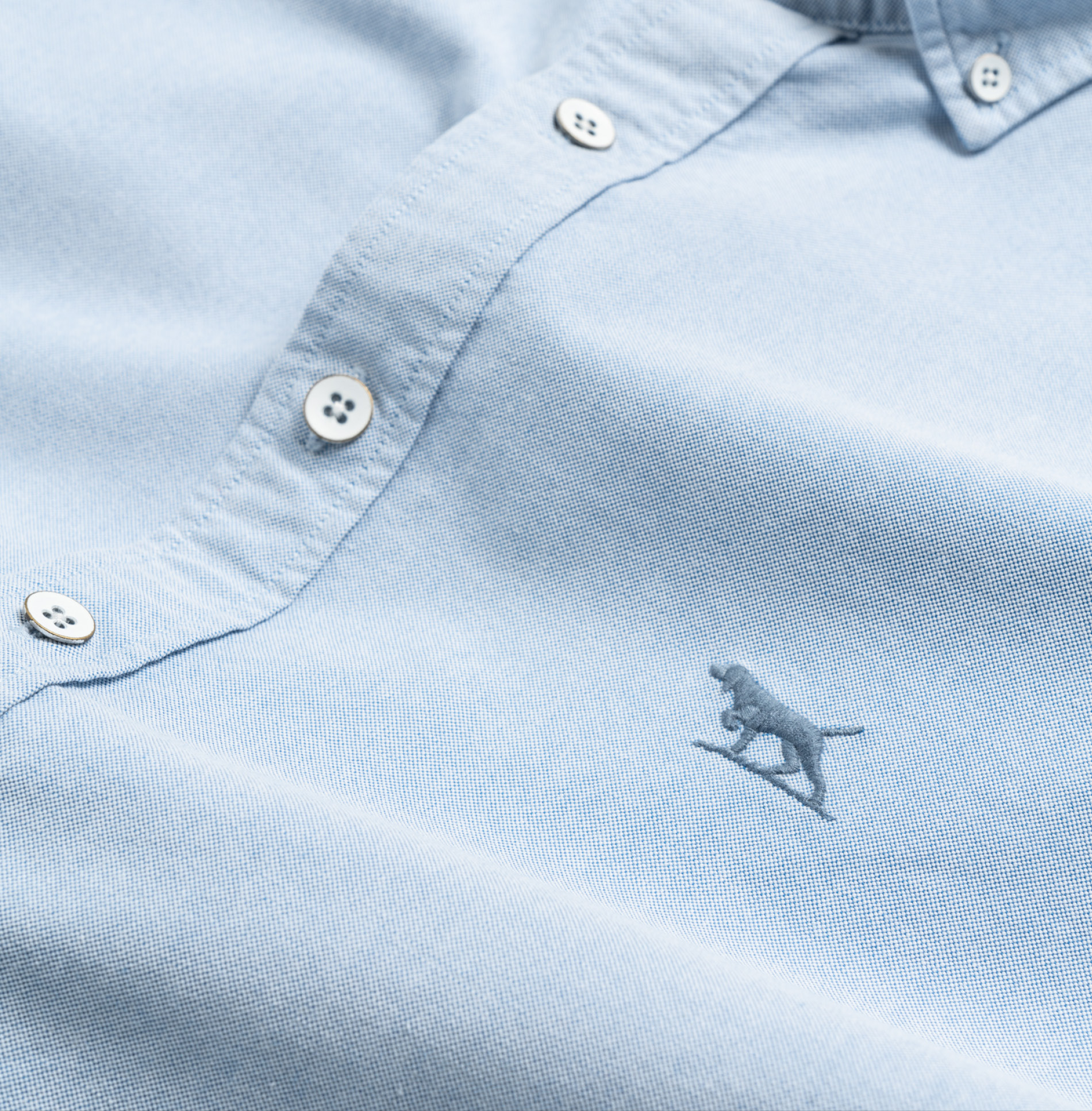 Rodd & Gunn blue men's Oxford sports fit shirt.
