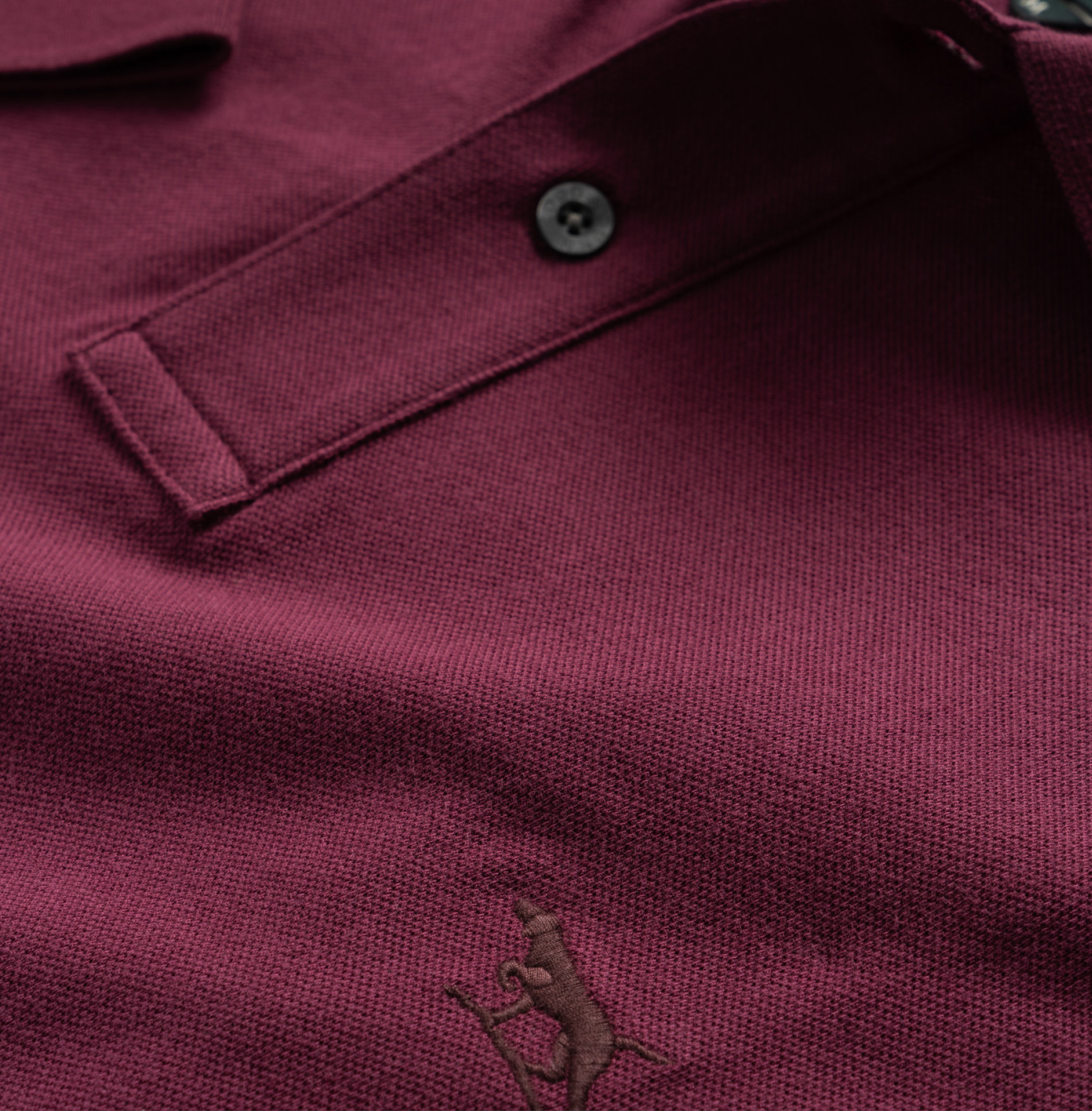 Rodd & Gunn polo in burgundy.