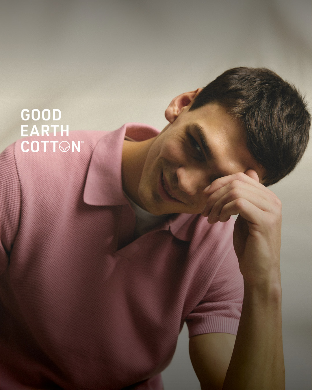 Two models with a rocky background wearing the Gunn polos